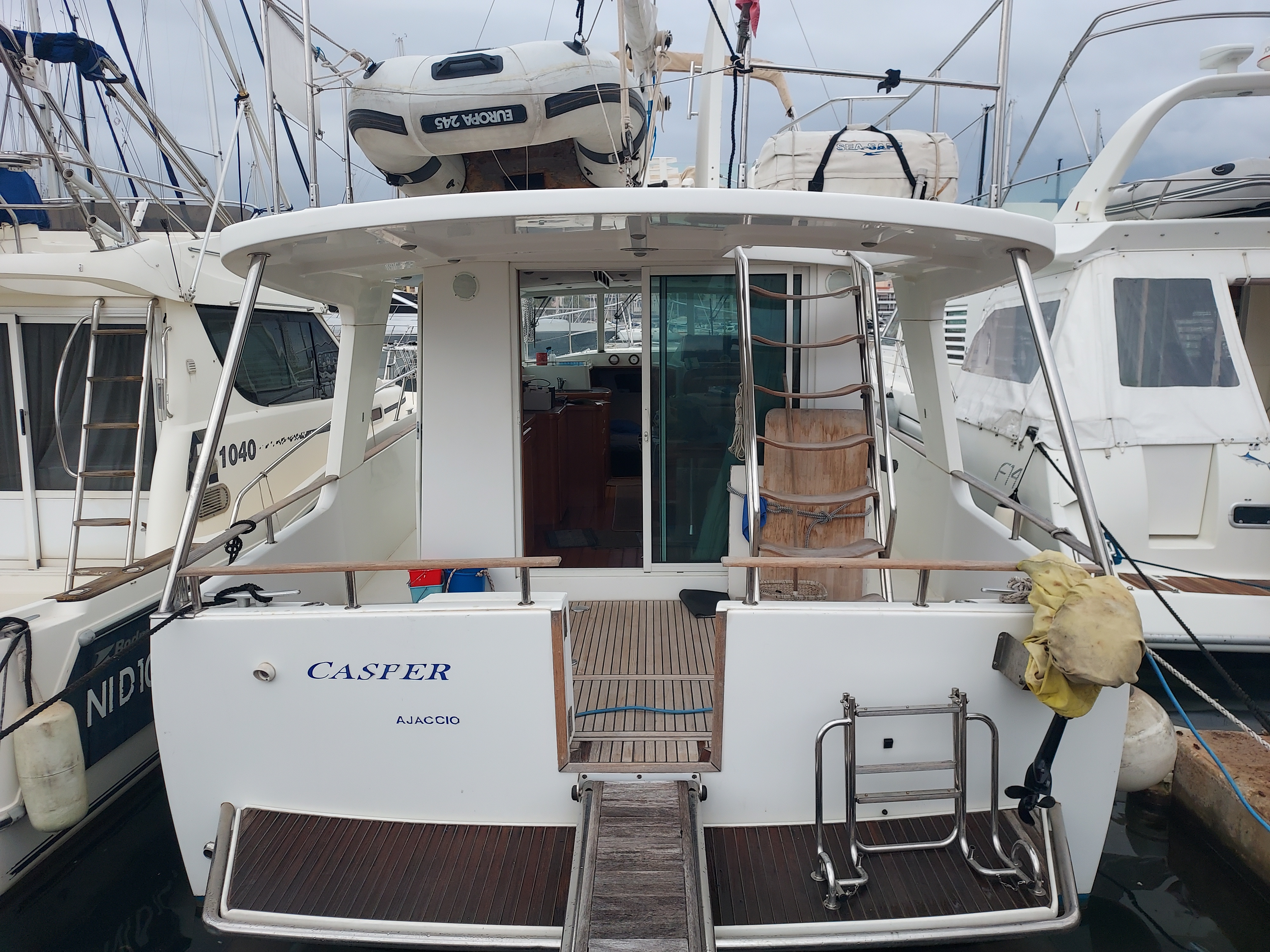 slider 24 Beneteau Swift Trawler 42